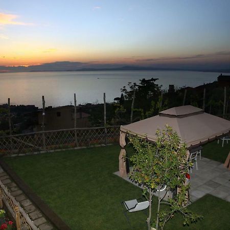 B&B Nel Mar Вико Екуензе Екстериор снимка